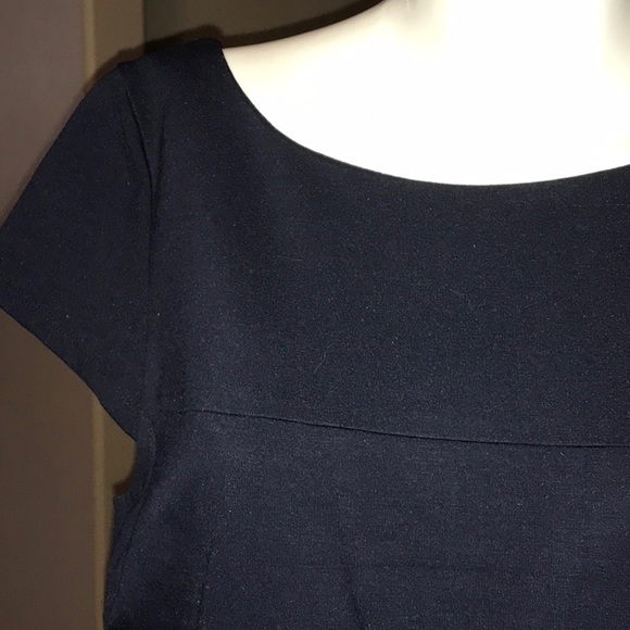 Banana Republic Fit & Flair dress - Picture 4 of 8